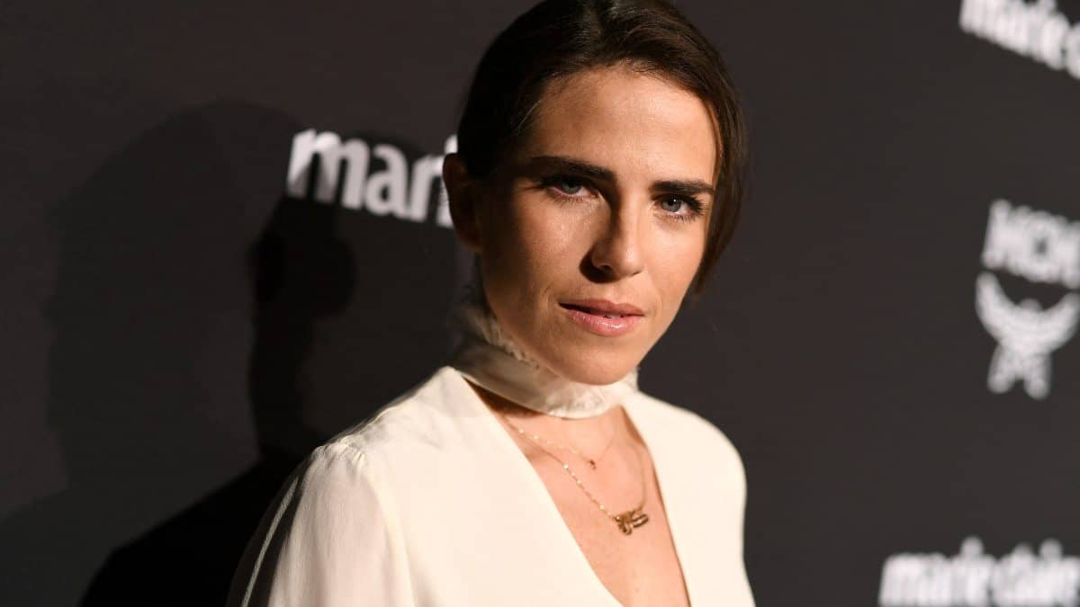 1"Karla Souza: "Sensible, Triste y en Duelo" - La Actriz Comparte su Lucha Emocional"