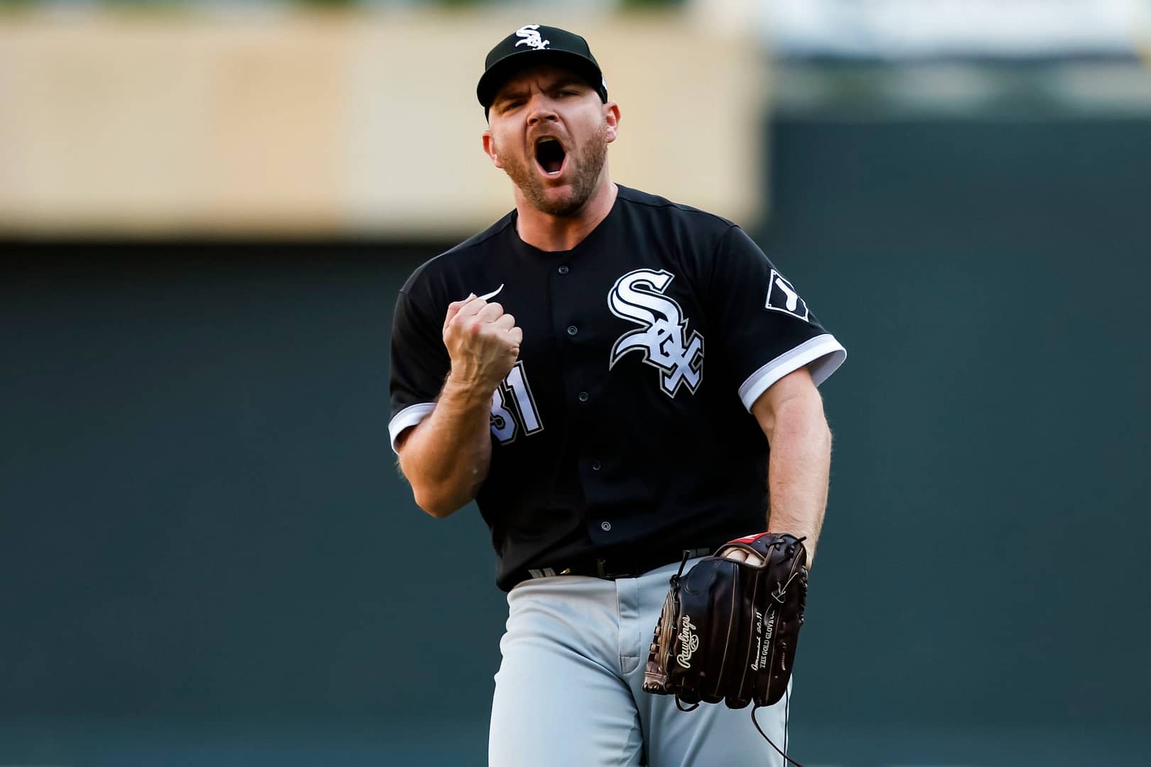 1"White Sox Hit Rock Bottom: 21st Straight Loss Ties AL Record"