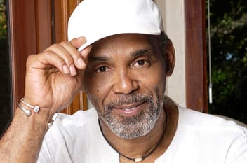 1"Remembering Frankie Beverly: The Soulful Voice Behind Maze Passes at 77"