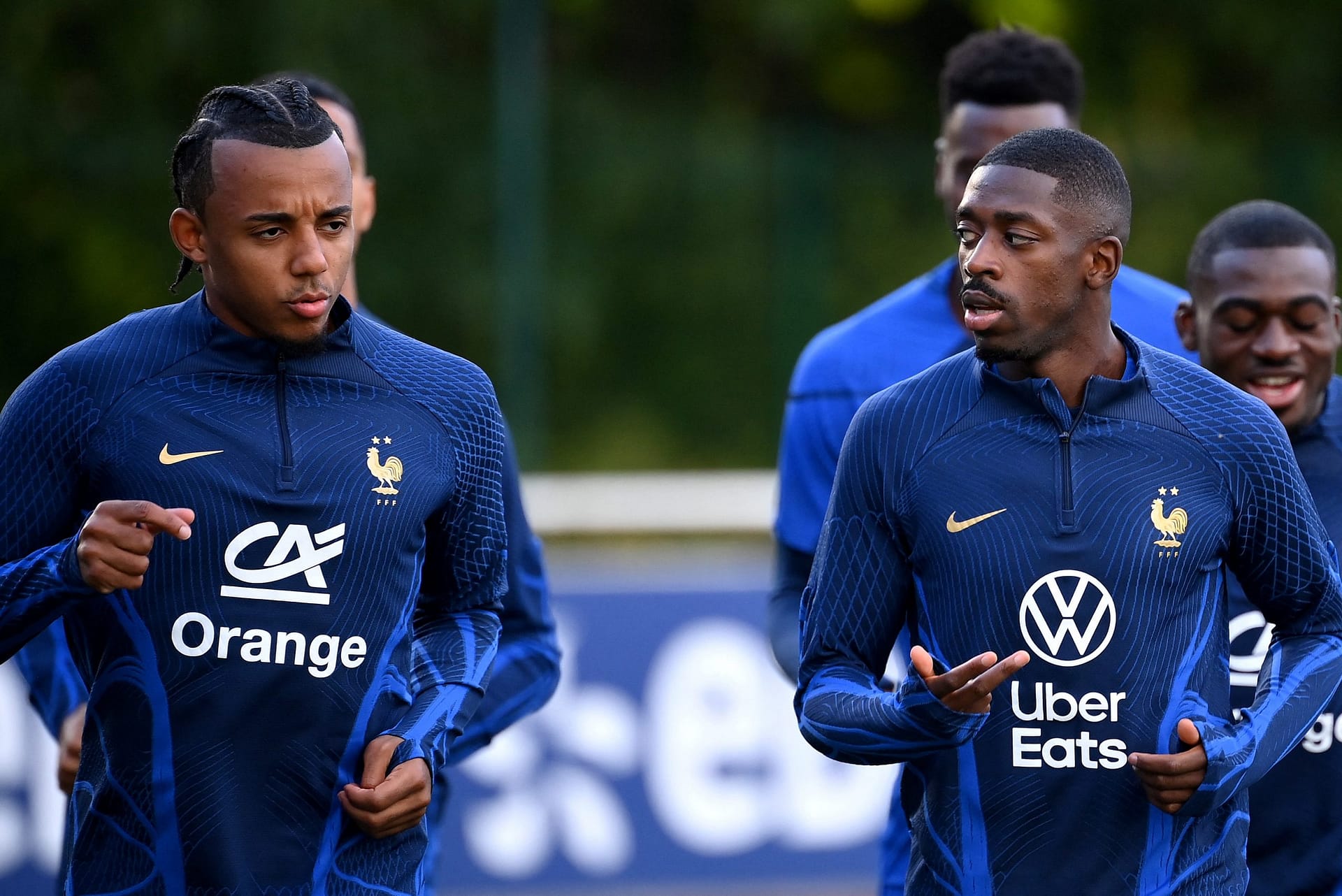  1¿Por qué Koundé y Dembélé se quedan en el banquillo en el Francia vs. Italia?